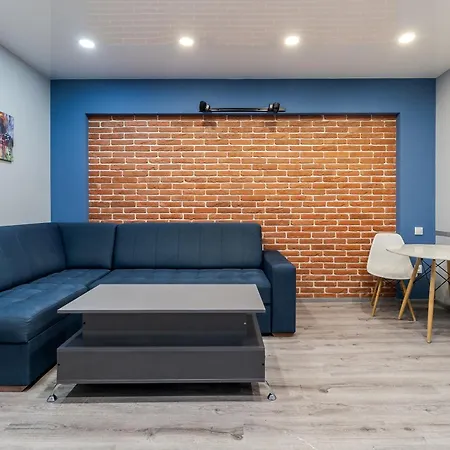 Romantic Panorama Krakivska Street Apartment