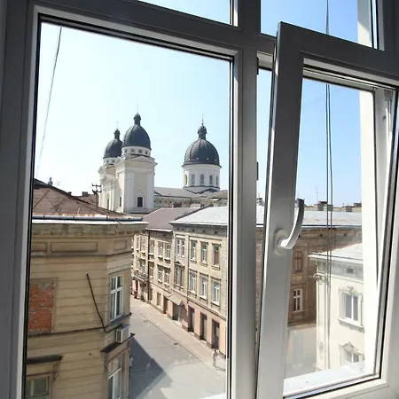 公寓 Romantic Panorama Krakivska Street 利沃夫