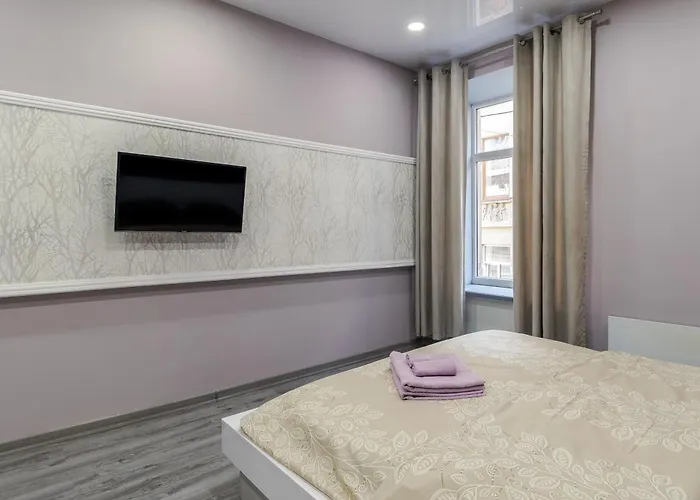 Romantic Panorama Krakivska Street Apartamento *