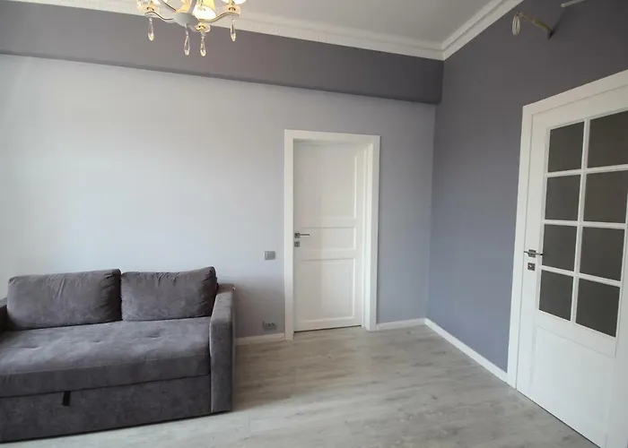 Romantic Panorama Krakivska Street Apartamento *