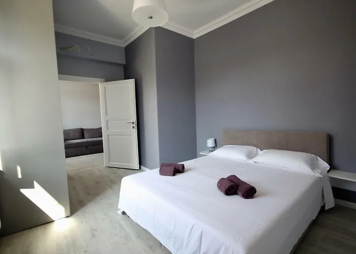 Romantic Panorama Krakivska Street Apartament *